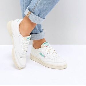COPY - Reebok Club C Vintage Sneakers in Chalk with Green